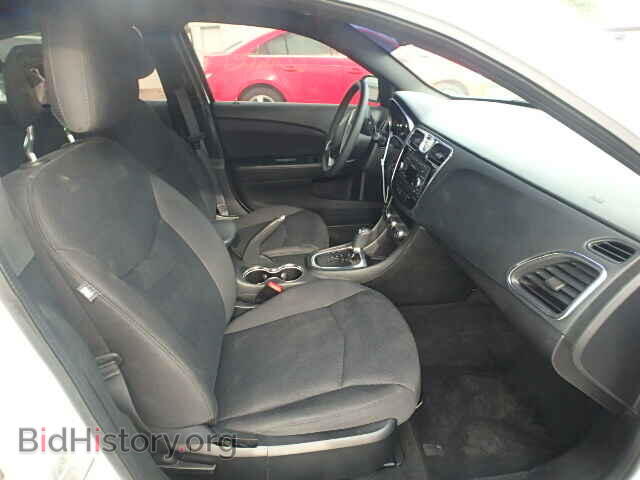 2013 CHRYSLER 200 - VIN: 1C3CCBBG8DN720167 - Фото 5