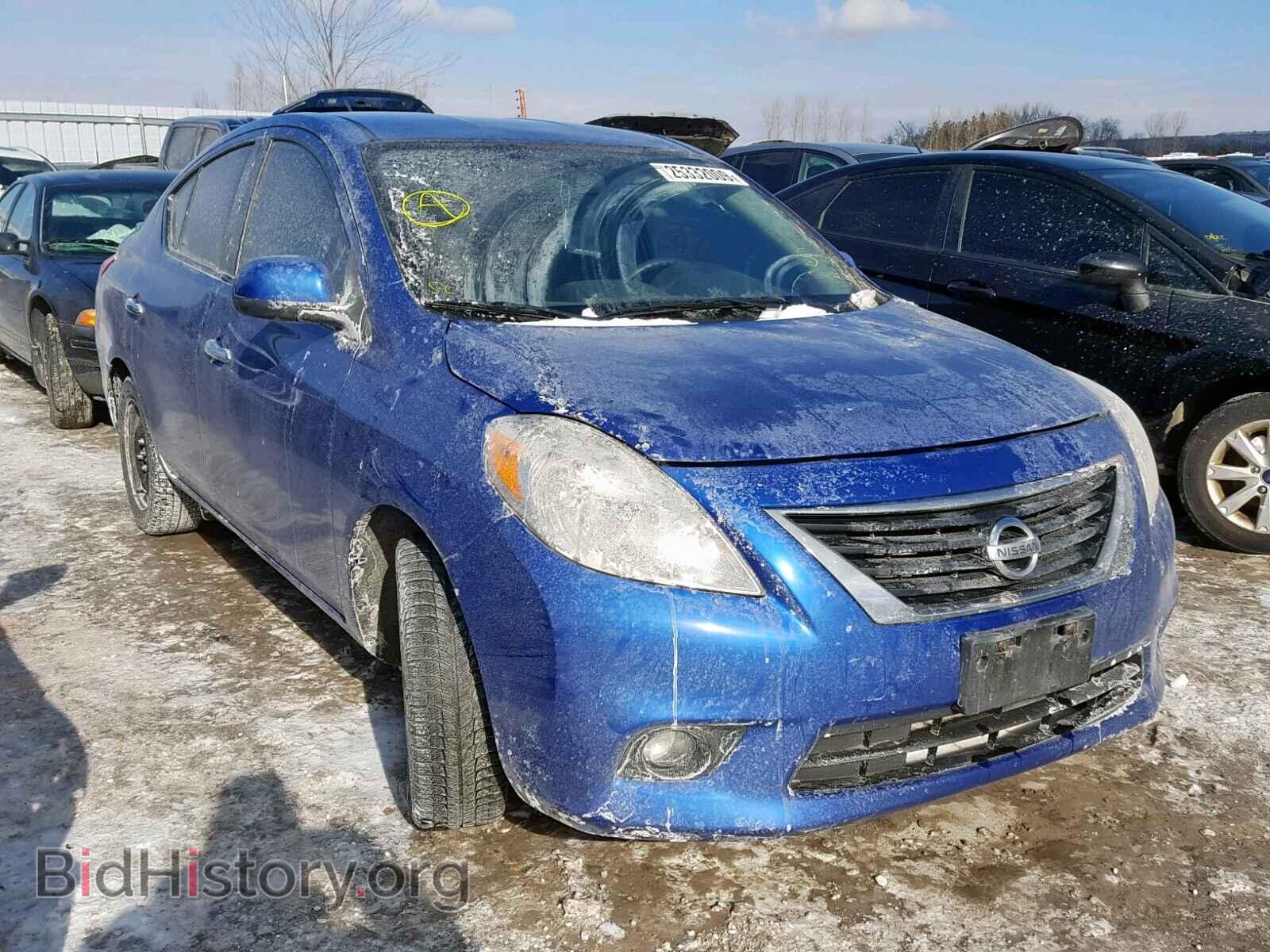 Photo  - NISSAN VERSA 2013