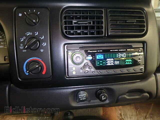 1997 DODGE DAKOTA - VIN: 1B7GG23YXVS305105 - Фото 10