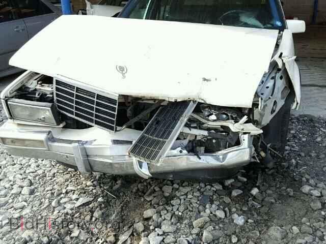1993 CADILLAC DEVILLE - VIN: 1G6CD53B8P4223579 - Фото 9