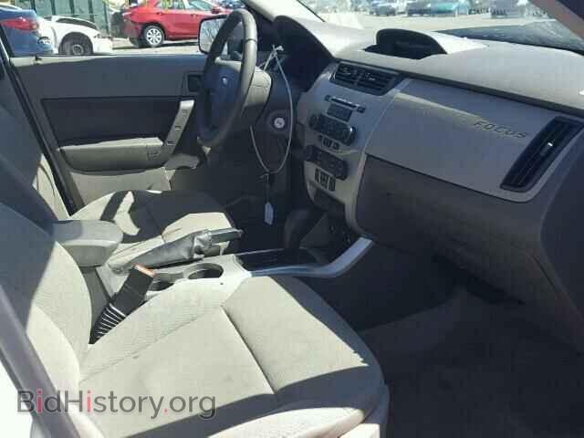 2009 FORD FOCUS - VIN: 1FAHP34N29W211299 - Фото 5