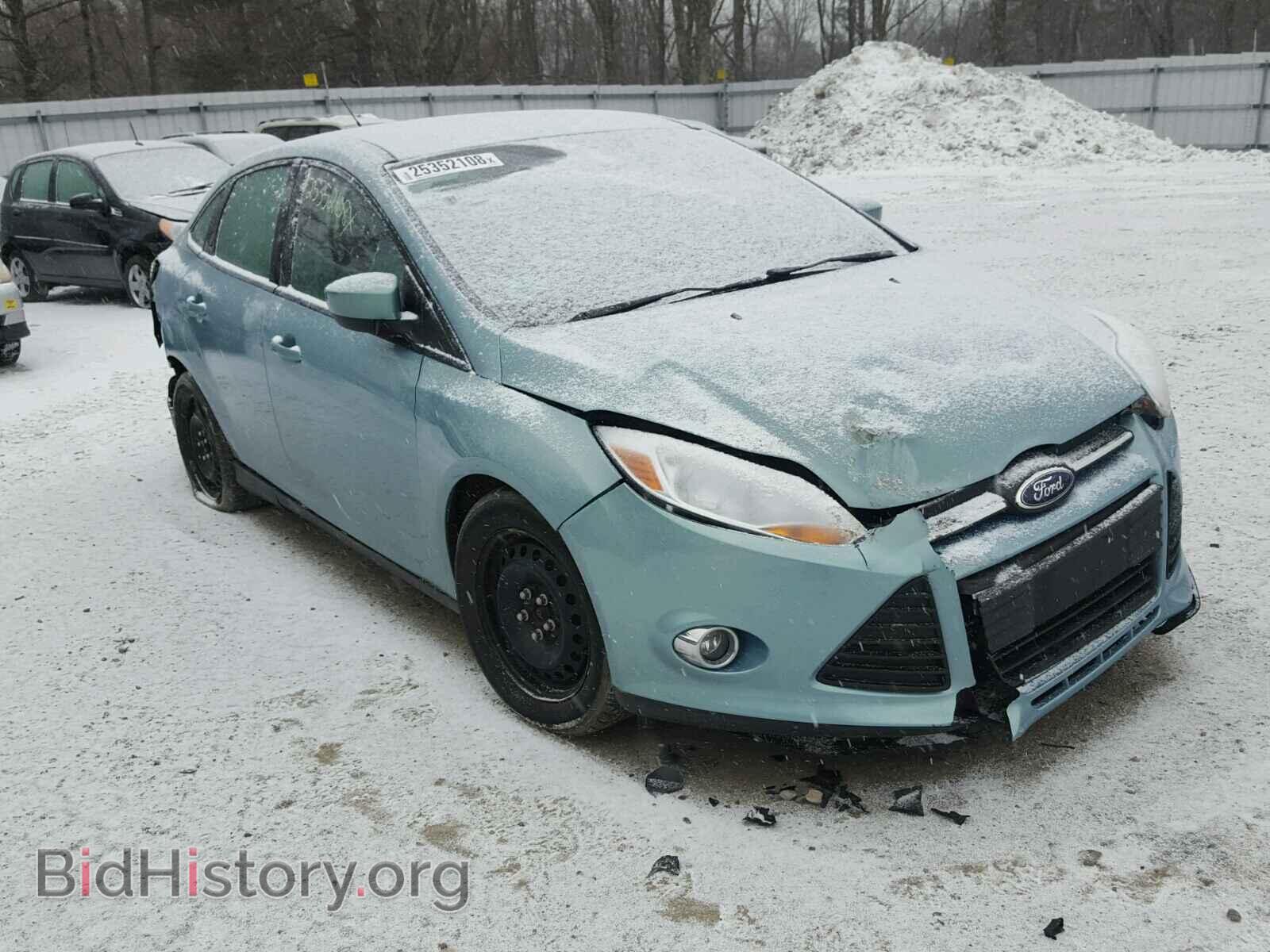 Photo 1FAHP3F24CL307379 - FORD FOCUS 2012
