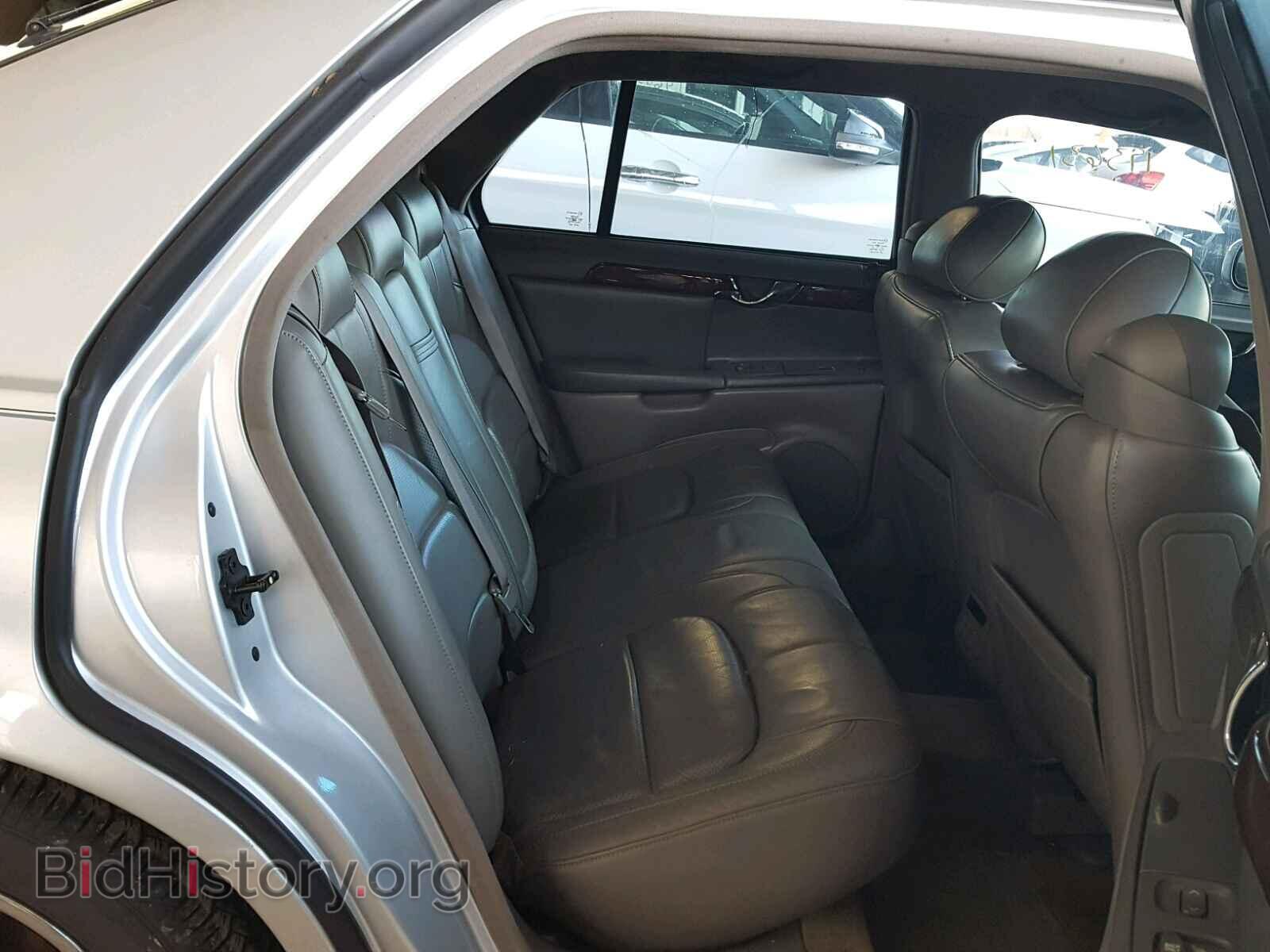 2000 CADILLAC DEVILLE - VIN: 1G6KF5792YU243289 - Photo 6