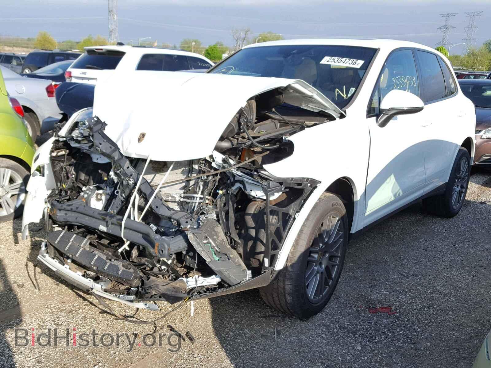 2018 PORSCHE CAYENNE - VIN: WP1AA2A29JKA03366 - Фото 2