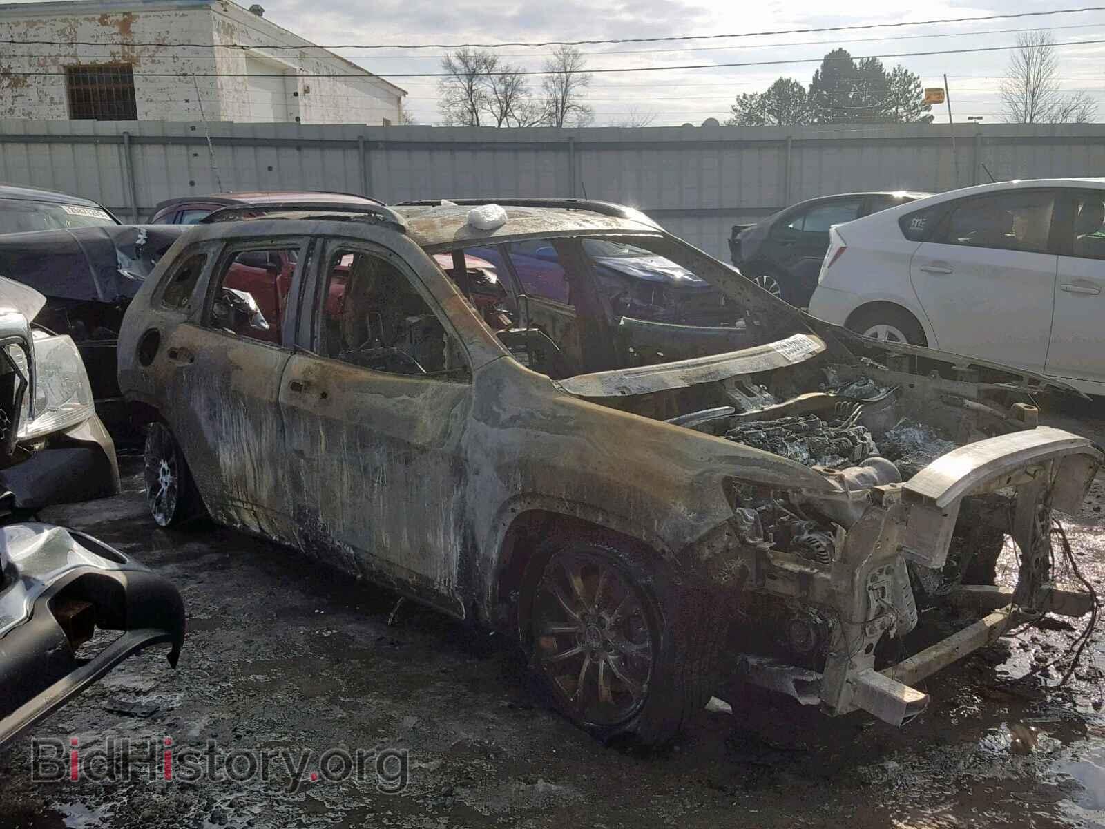 Фотография  - JEEP CHEROKEE L 2019