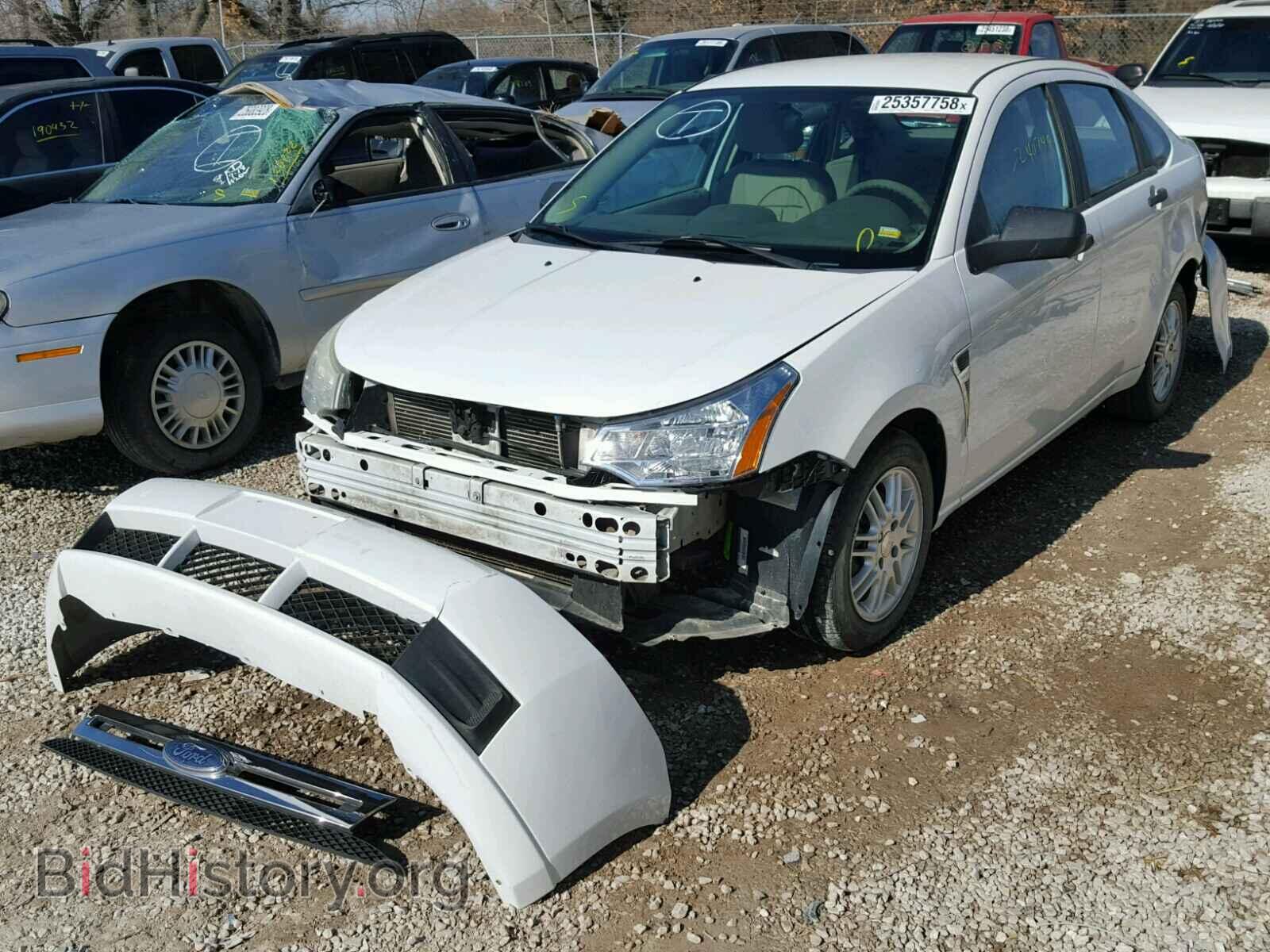 2008 FORD FOCUS - VIN: 1FAHP35N08W156445 - Фото 2