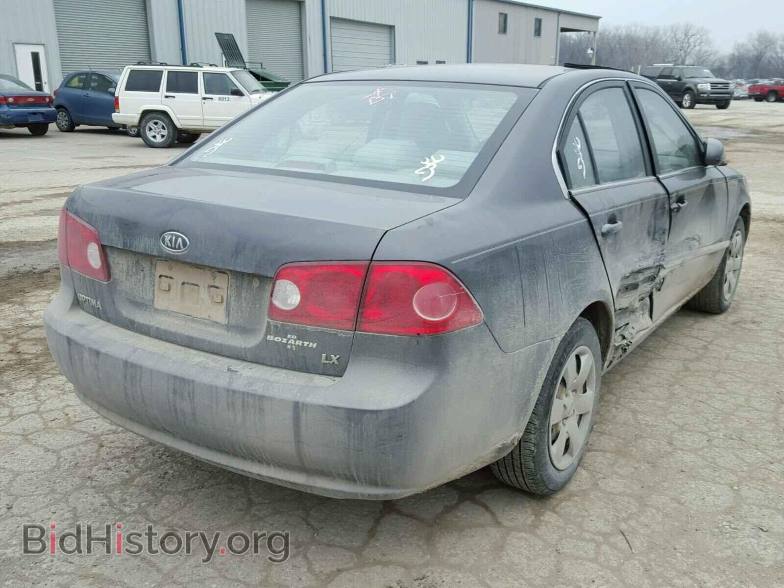2008 KIA OPTIMA - VIN: KNAGE123485229399 - Фото 4