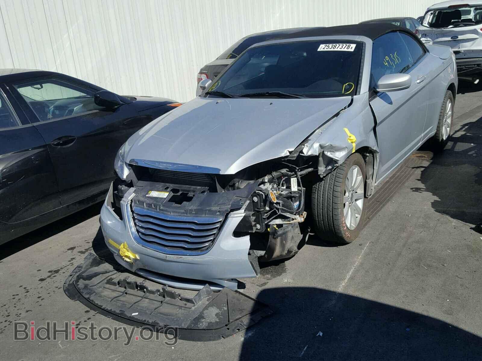 2012 CHRYSLER 200 - VIN: 1C3BCBEB1CN120276 - Фото 2