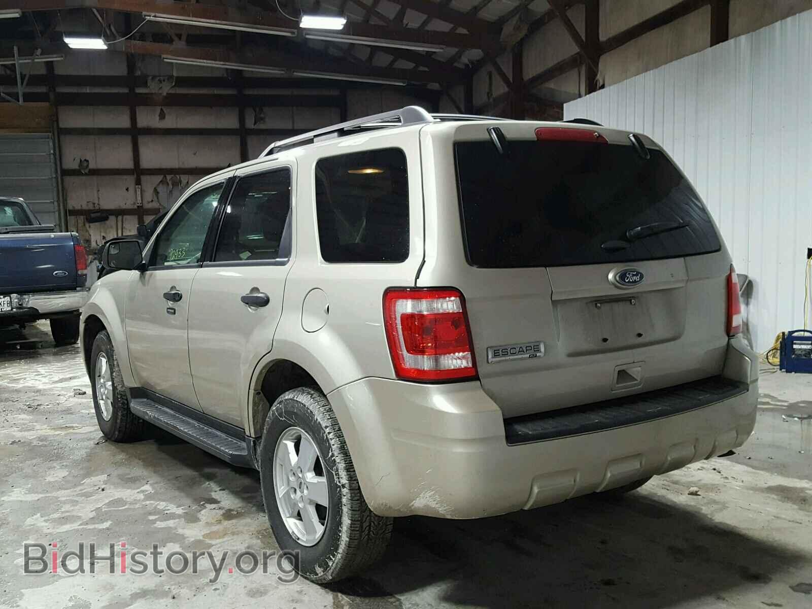2011 FORD ESCAPE - VIN: 1FMCU0D76BKC28127 - Фото 3