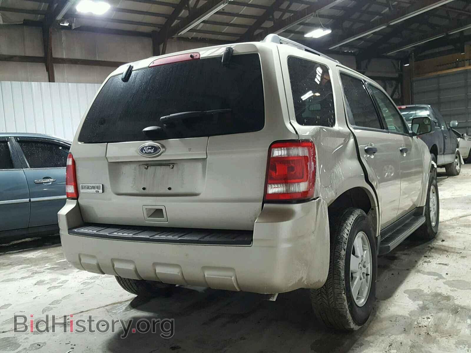 2011 FORD ESCAPE - VIN: 1FMCU0D76BKC28127 - Фото 4