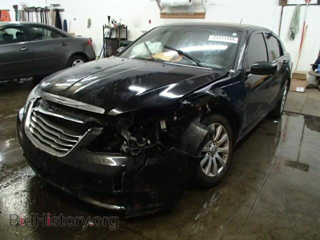 2011 CHRYSLER 200 - VIN: 1C3BC1FG0BN571086 - Фото 2