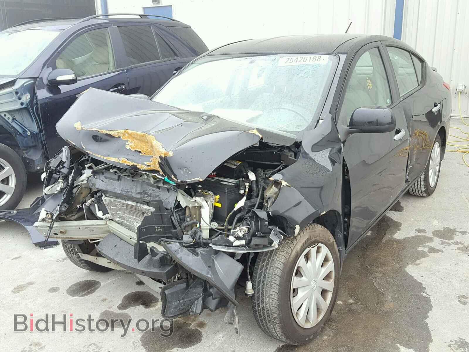 2013 NISSAN VERSA - VIN: 3N1CN7AP1DL879099 - Фото 2
