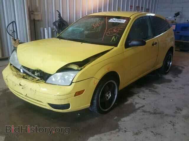 2005 FORD FOCUS - VIN: 3FAFP31N35R112998 - Photo 2