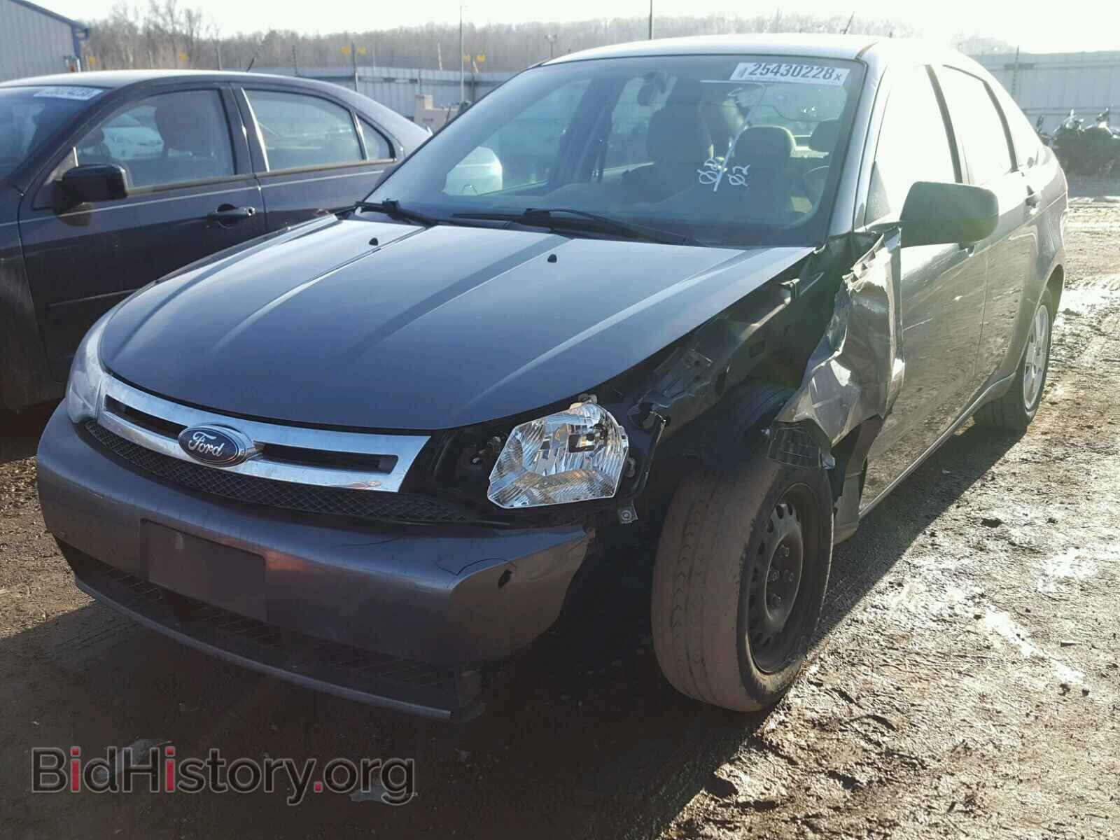 2011 FORD FOCUS - VIN: 1FAHP3EN7BW195718 - Фото 2