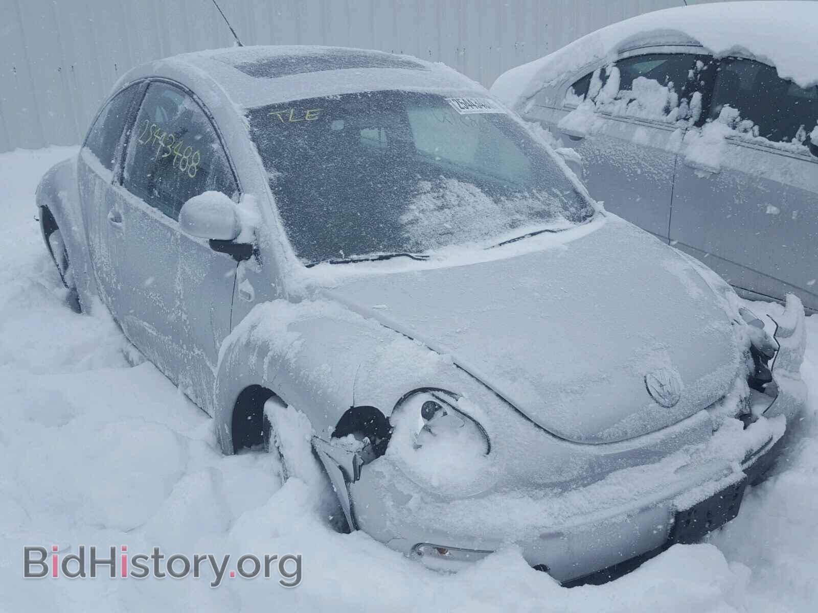 Photo 3VWDD21C6YM496163 - VOLKSWAGEN BEETLE 2000