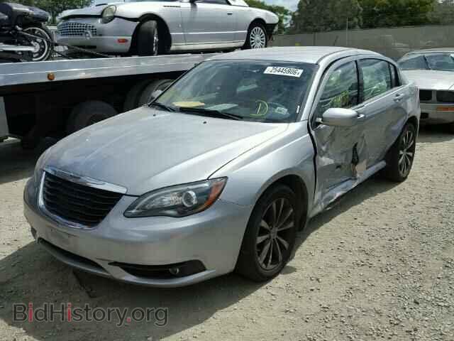 2013 CHRYSLER 200 - VIN: 1C3CCBBBXDN547420 - Фото 2