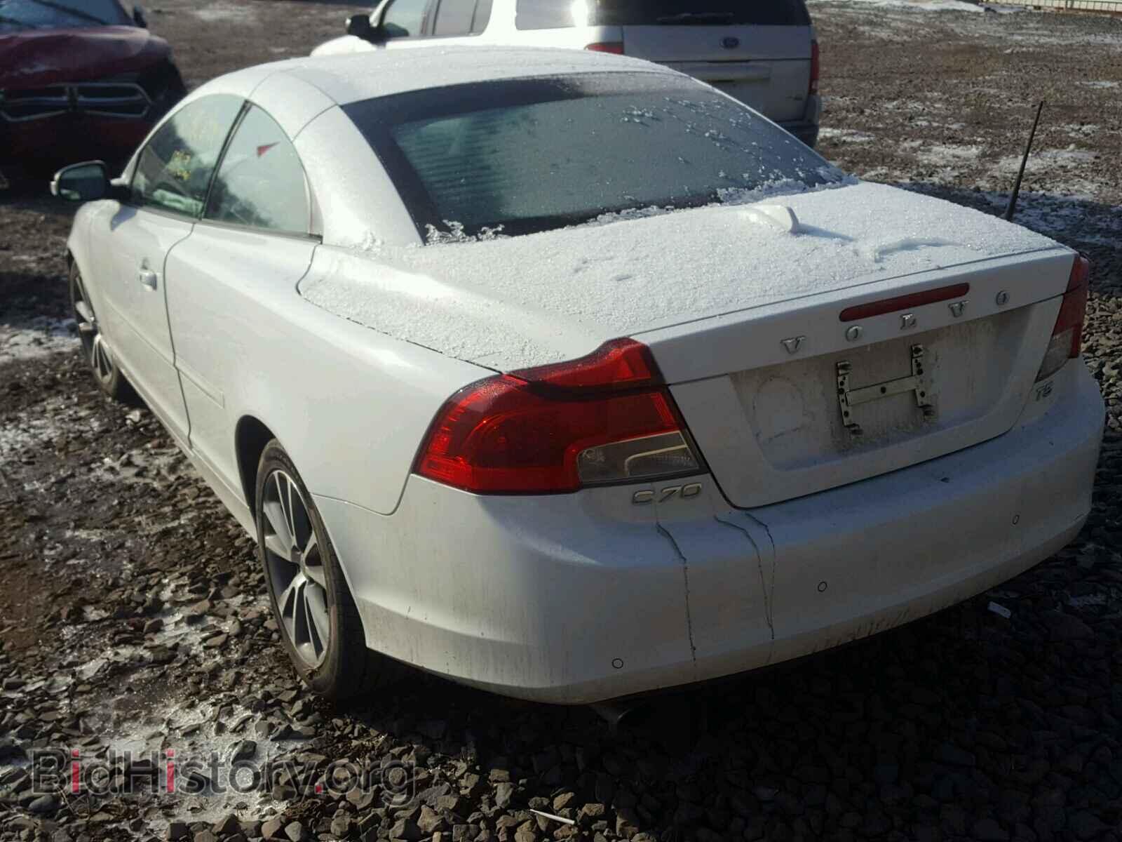 2011 VOLVO C70 - VIN: YV1672MC2BJ117981 - Фото 3
