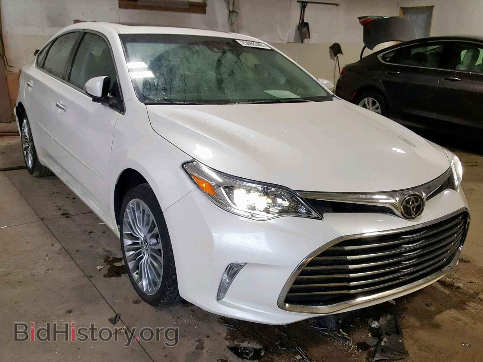 Photo  - TOYOTA AVALON 2018