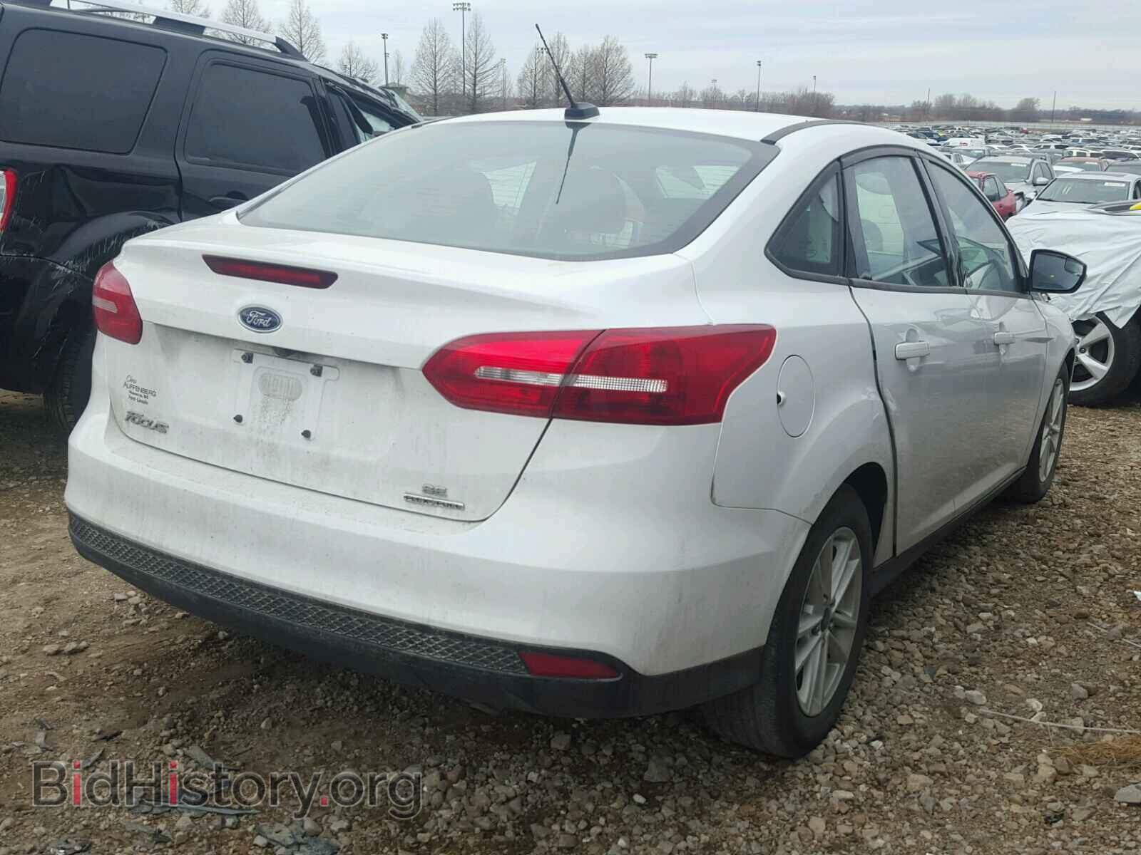 2016 FORD FOCUS - VIN: 1FADP3F27GL245660 - Photo 4
