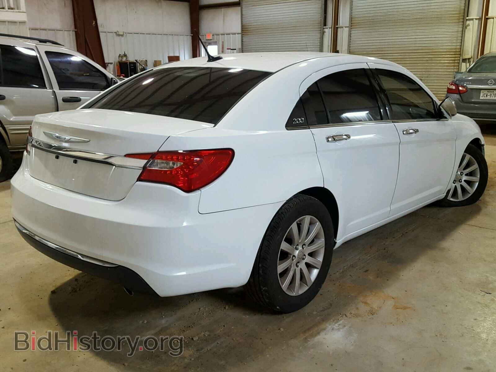 2013 CHRYSLER 200 - VIN: 1C3CCBCG1DN528555 - Фото 4