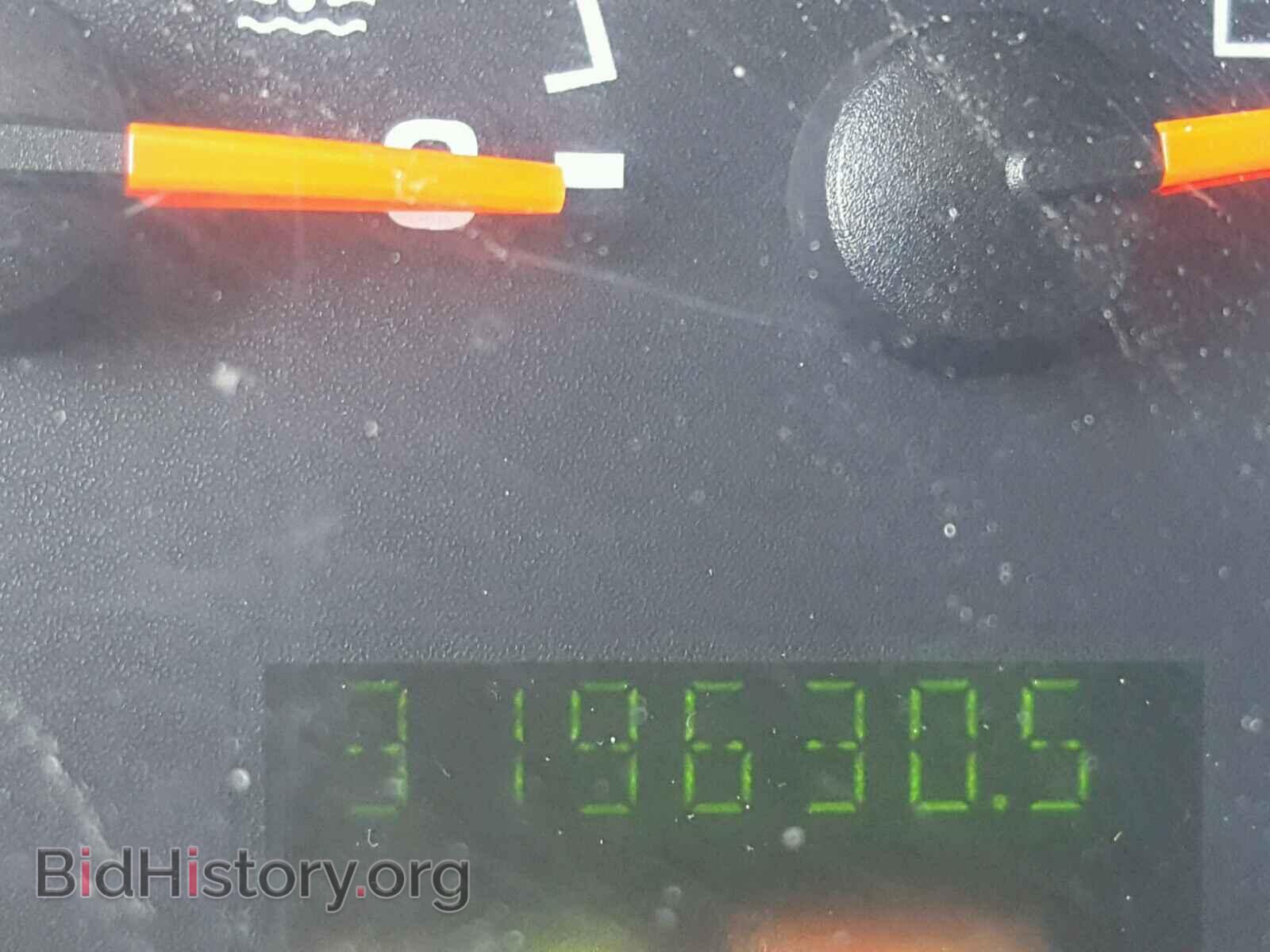 2004 FORD ECONOLINE - VIN: 1FTNE24L34HA23030 - Photo 8