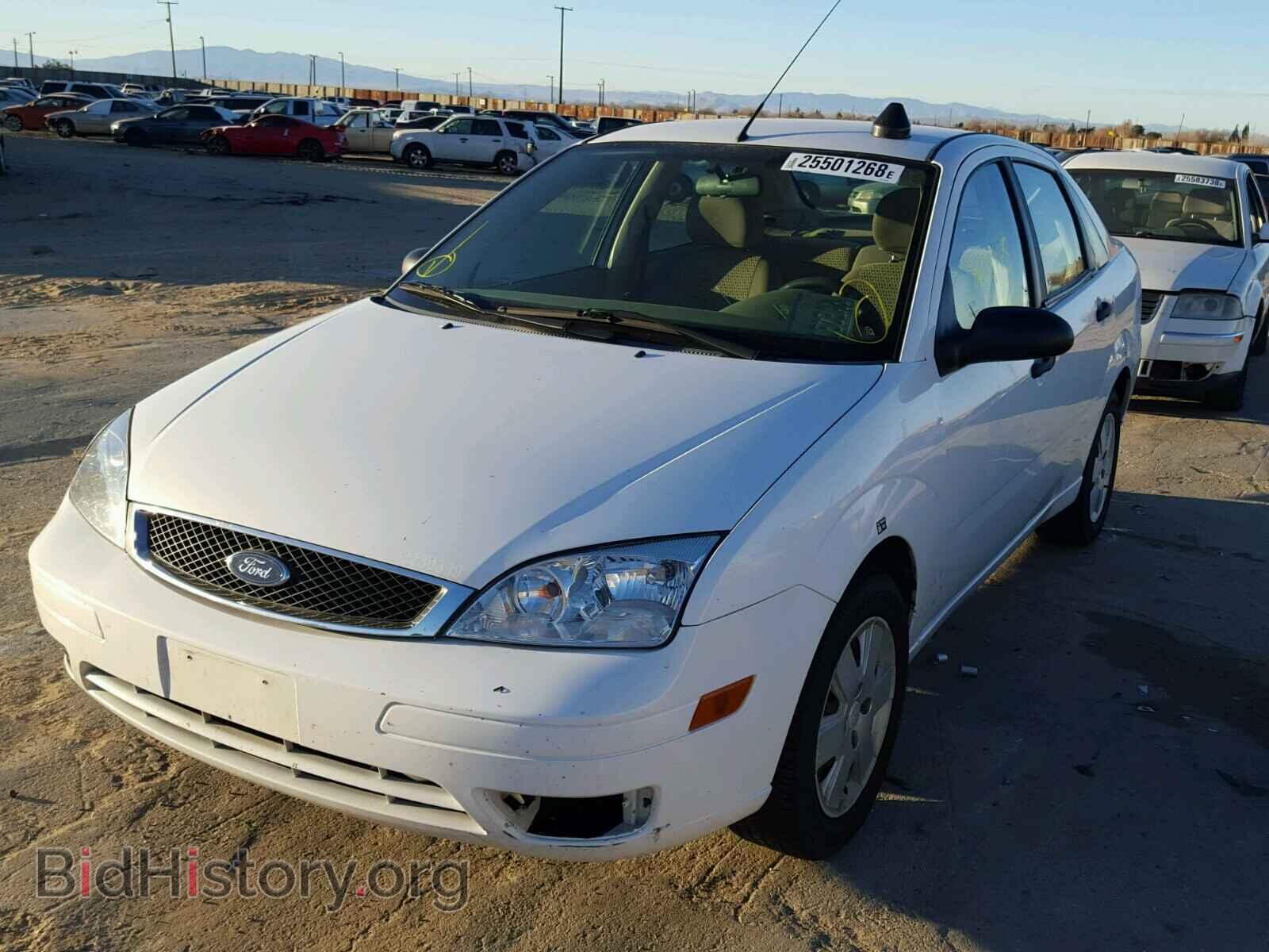 2007 FORD FOCUS - VIN: 1FAHP34N37W323168 - Фото 2