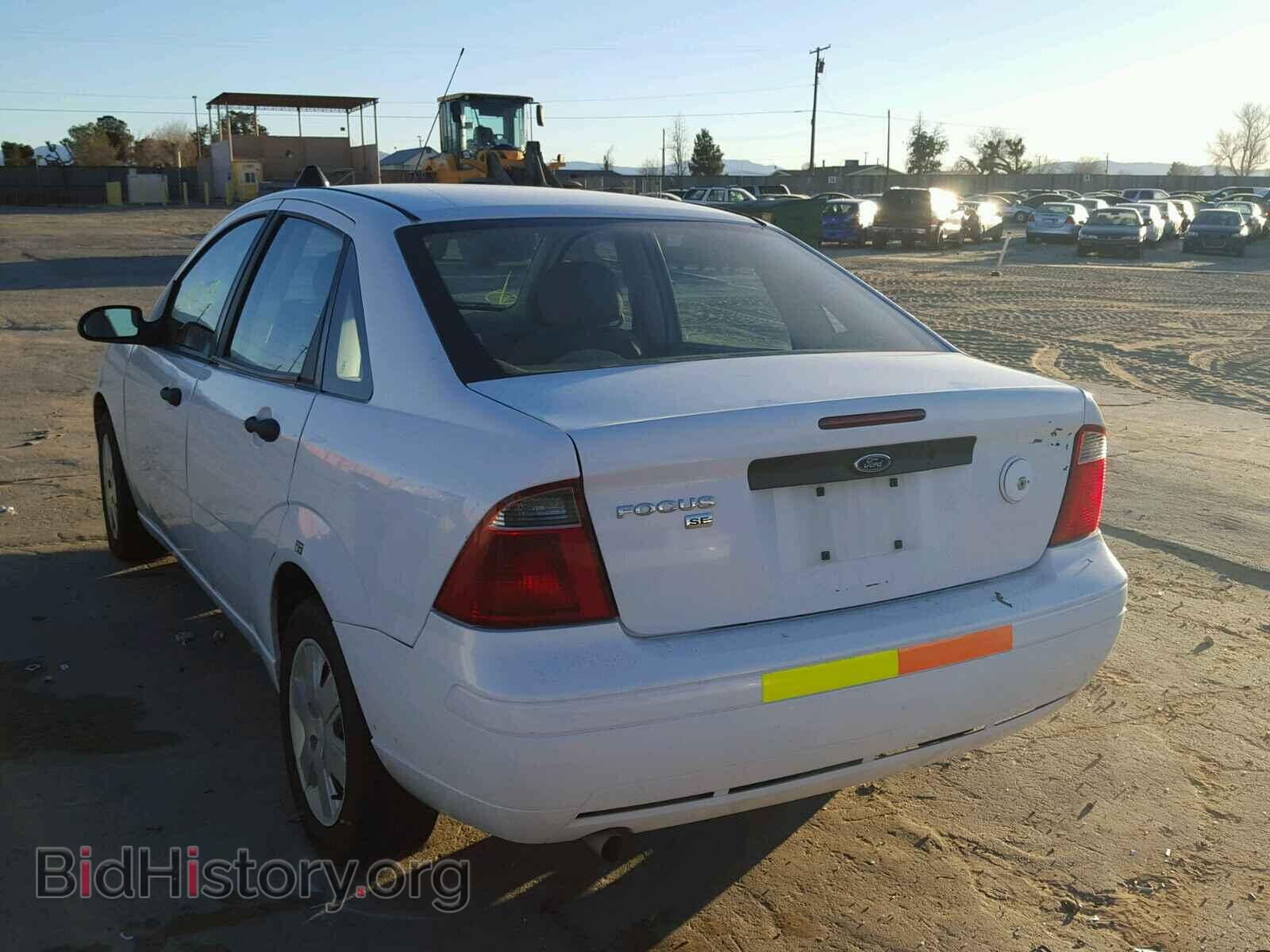 2007 FORD FOCUS - VIN: 1FAHP34N37W323168 - Фото 3