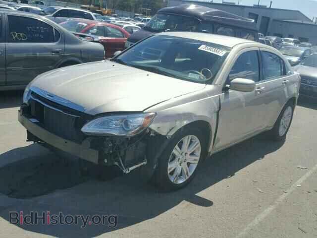 2013 CHRYSLER 200 - VIN: 1C3CCBAB1DN735812 - Фото 2