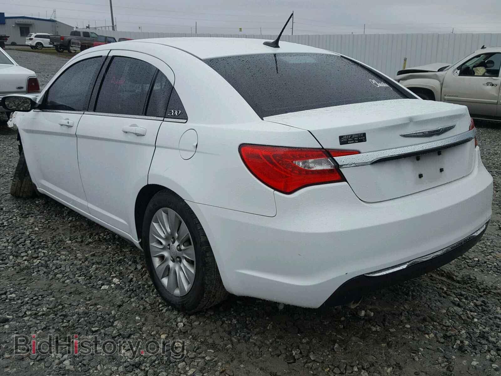 2013 CHRYSLER 200 - VIN: 1C3CCBAG2DN736933 - Фото 3
