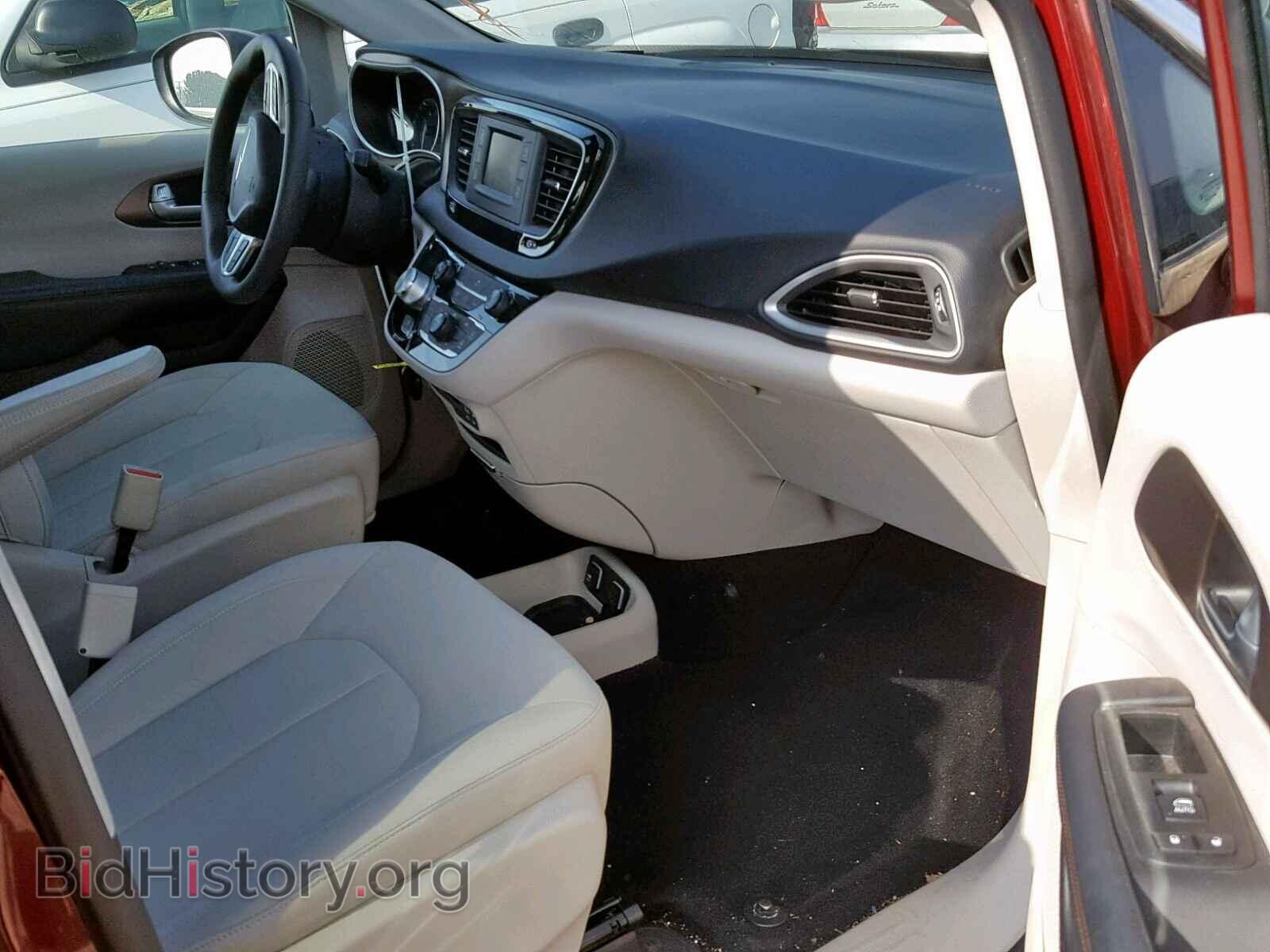 2017 CHRYSLER PACIFICA T - VIN: 2C4RC1DG3HR522425 - Photo 5