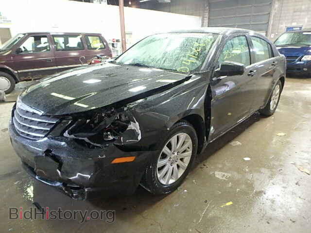 2010 CHRYSLER SEBRING - VIN: 1C3CC5FB0AN214103 - Фото 2