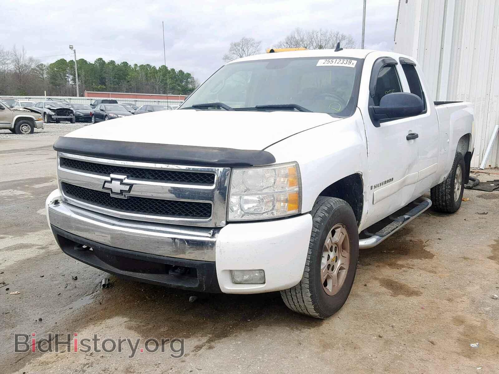2008 CHEVROLET SILVERADO - VIN: 2GCEC19JX81239666 - Фото 2