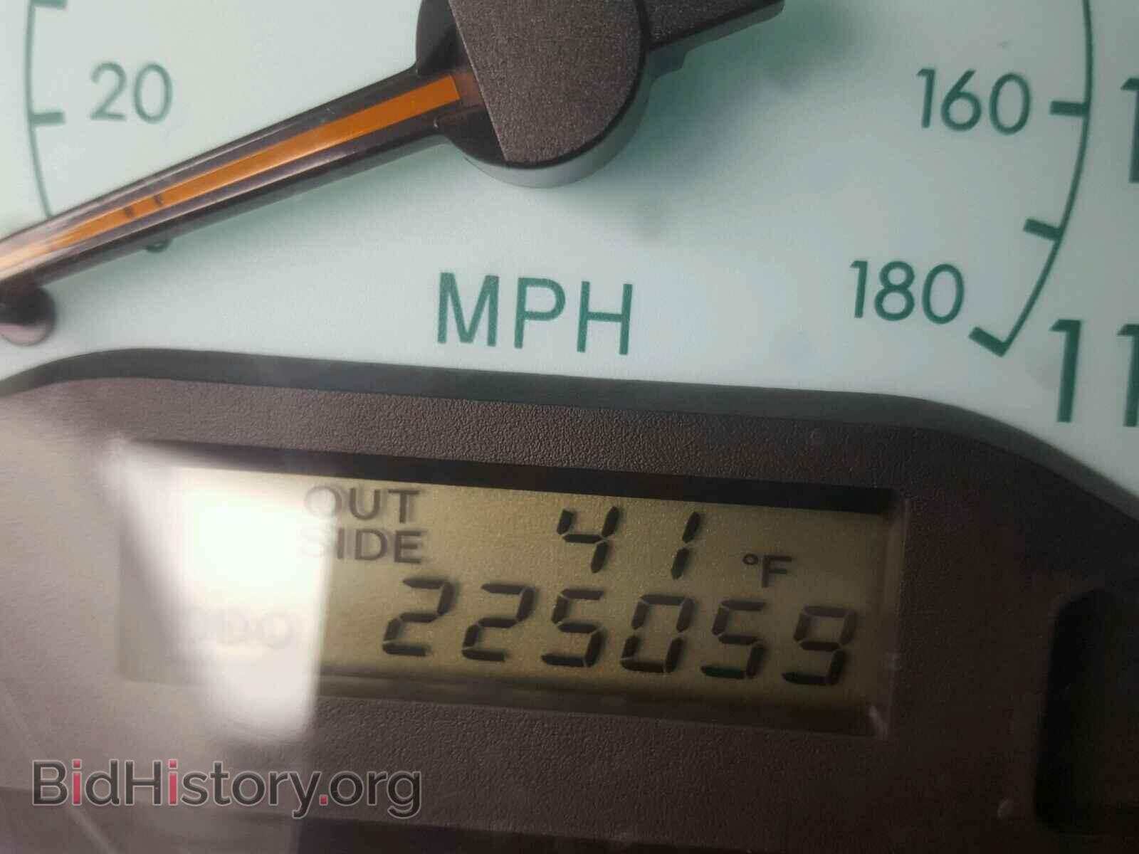 2003 TOYOTA COROLLA - VIN: JTDBR38E732015202 - Photo 8