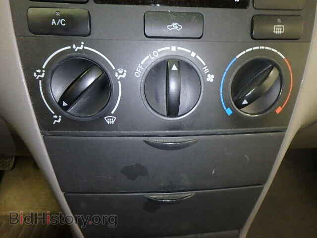 2003 TOYOTA COROLLA - VIN: 1NXBR32E33Z064809 - Фото 10