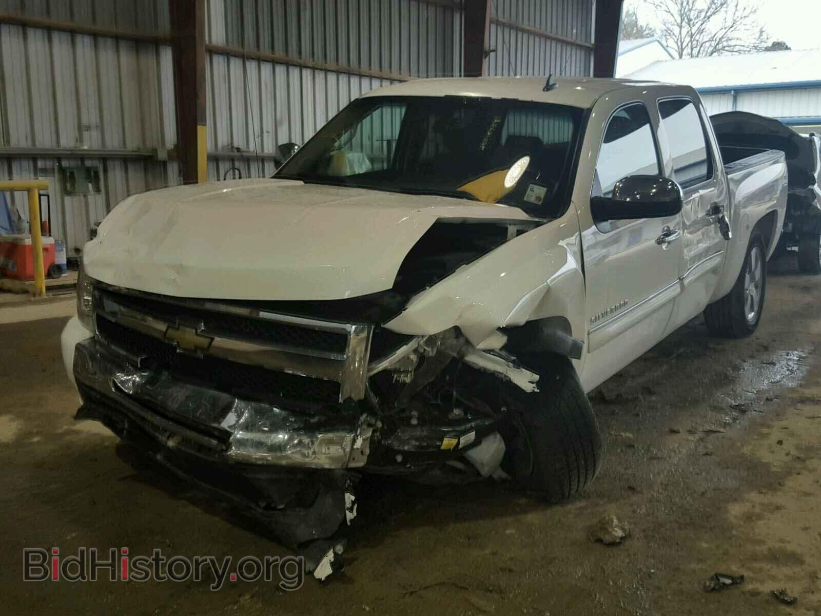 2011 CHEVROLET SILVERADO - VIN: 3GCPCSE09BG281210 - Фото 2