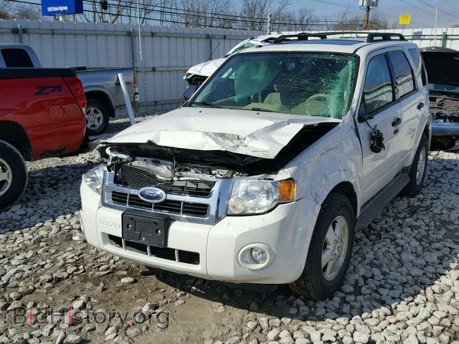 2012 FORD ESCAPE - VIN: 1FMCU0D78CKB01266 - Фото 2