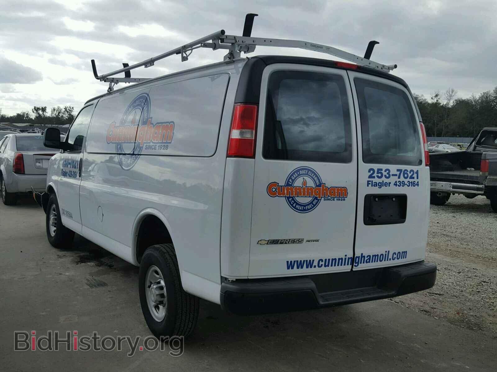 2017 CHEVROLET EXPRESS - VIN: 1GCWGAFF9H1124751 - Фото 3