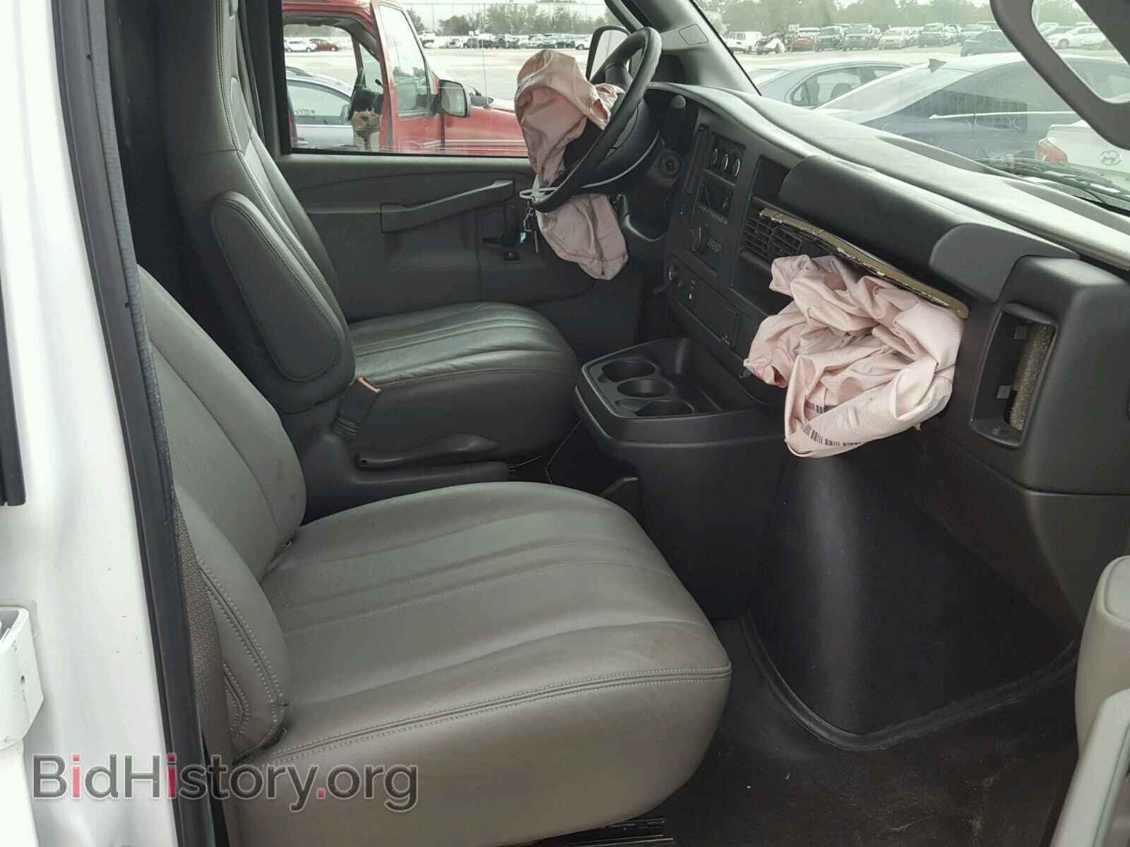 2017 CHEVROLET EXPRESS - VIN: 1GCWGAFF9H1124751 - Фото 5