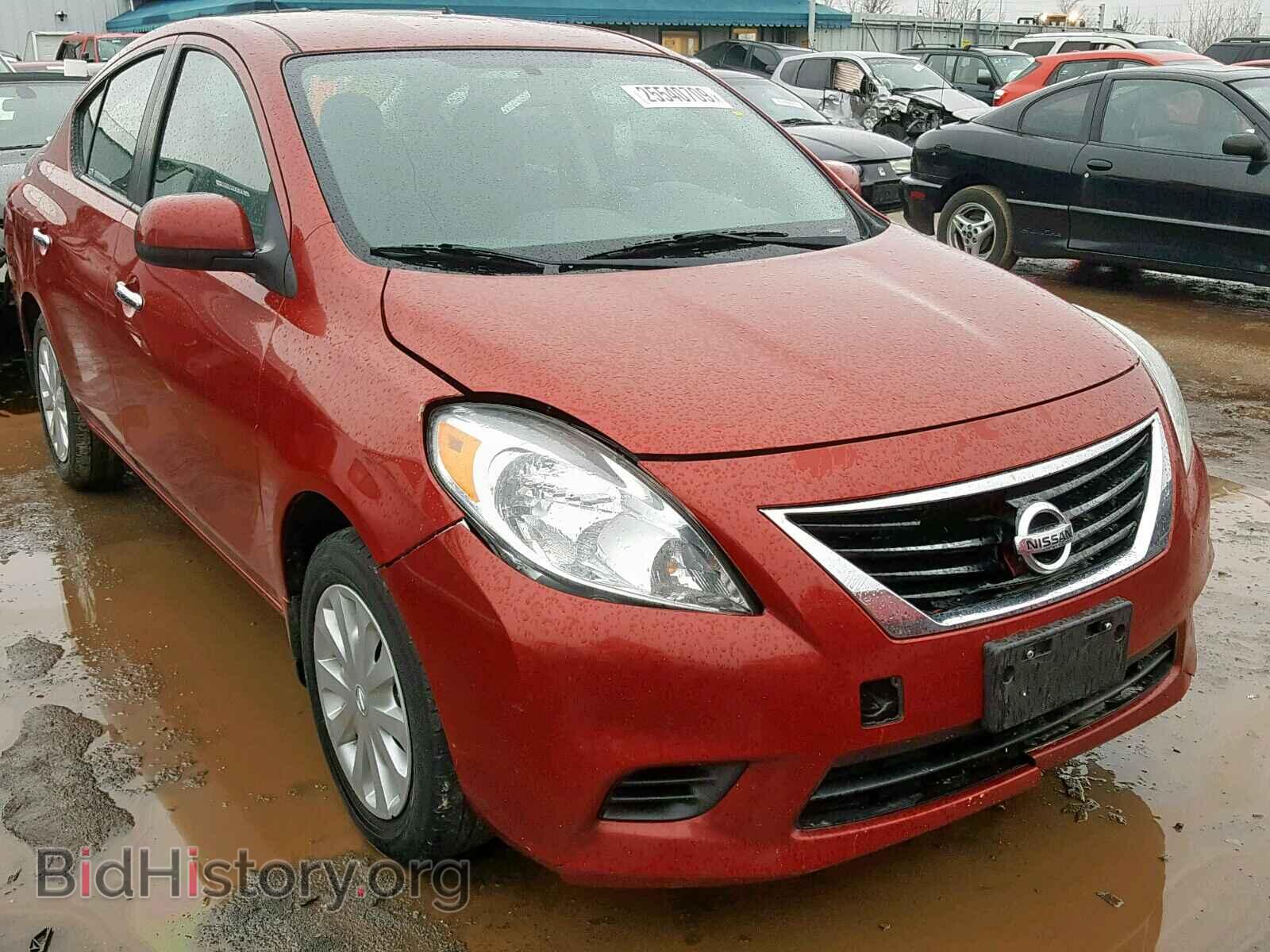 Photo  - NISSAN VERSA 2013