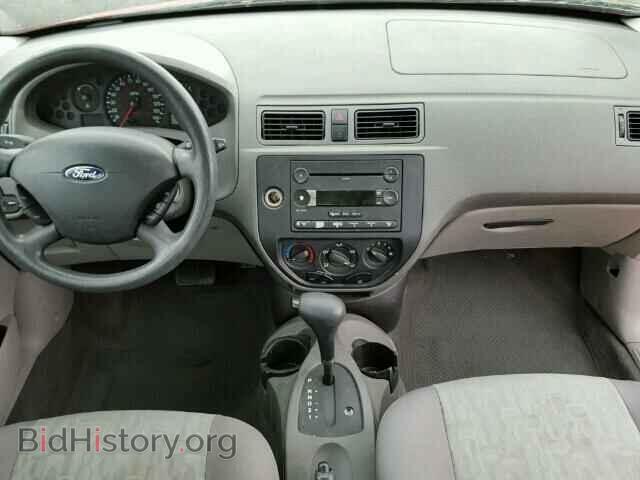 2005 FORD FOCUS - VIN: 1FAFP34N05W214817 - Фото 9