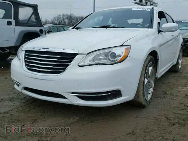 2013 CHRYSLER 200 - VIN: 1C3CCBAB4DN762101 - Фото 2
