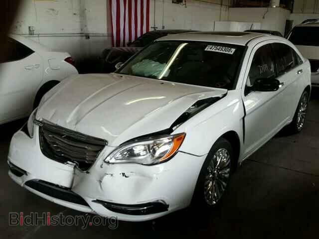 2011 CHRYSLER 200 - VIN: 1C3BC2FG0BN569814 - Фото 2