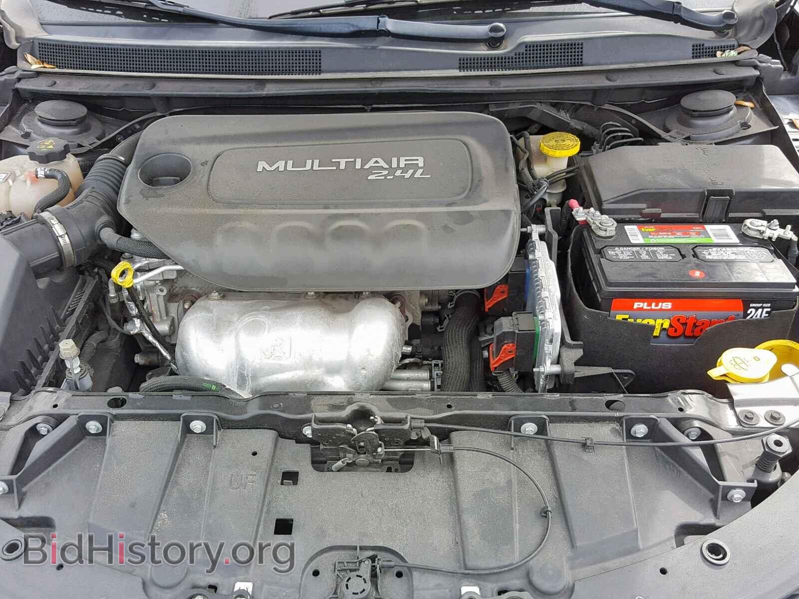 2016 CHRYSLER 200 - VIN: 1C3CCCAB8GN137078 - Фото 7