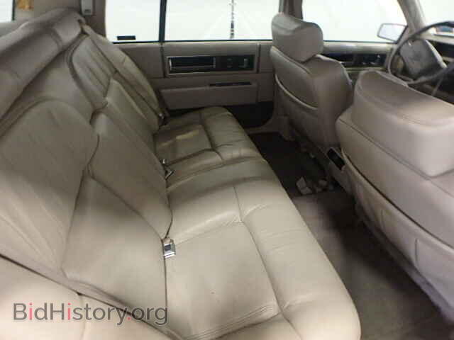 1992 CADILLAC DEVILLE - VIN: 1G6CD53B7N4265755 - Фото 6