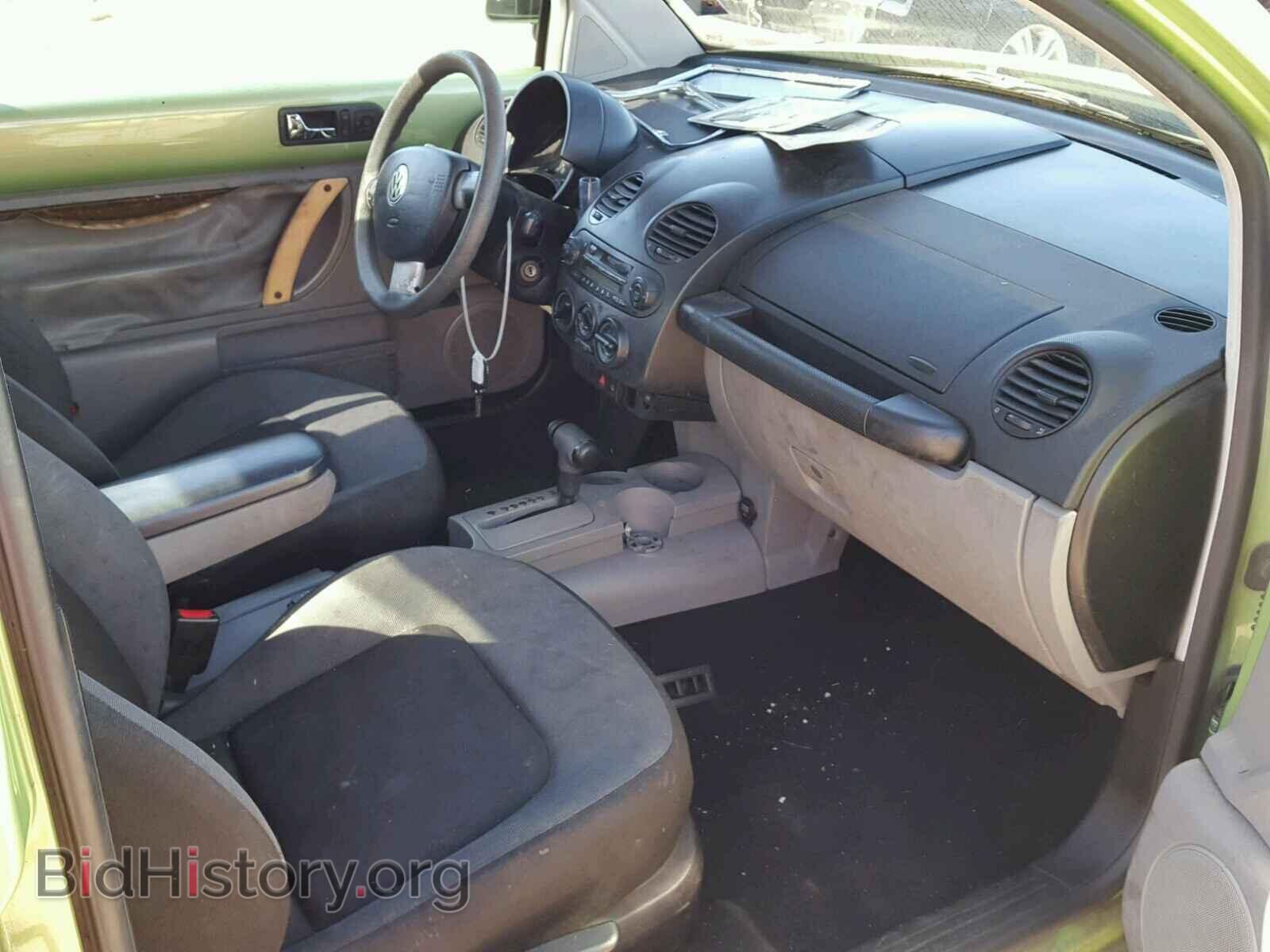 2000 VOLKSWAGEN BEETLE - VIN: 3VWCC21C9YM455735 - Фото 5