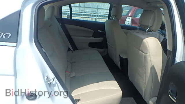 2011 CHRYSLER 200 - VIN: 1C3BC1FB6BN548111 - Фото 6