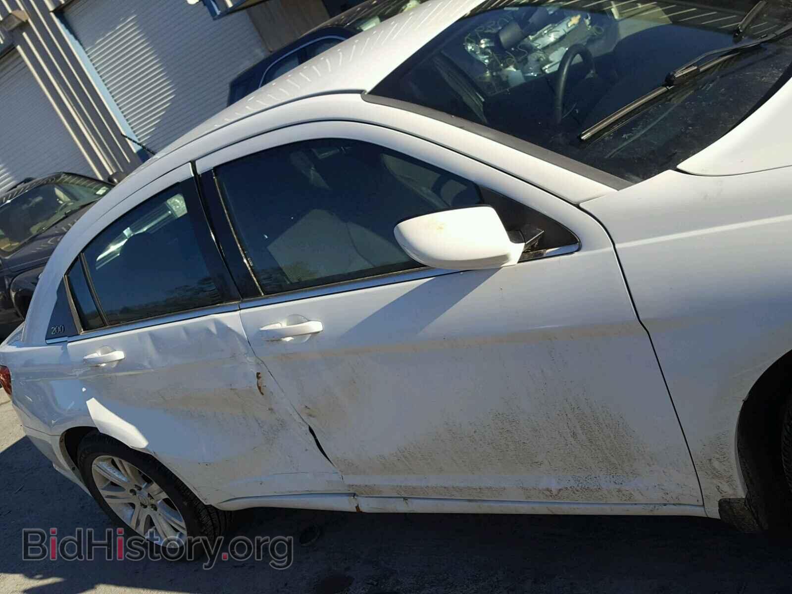 2011 CHRYSLER 200 - VIN: 1C3BC1FG2BN615346 - Фото 9