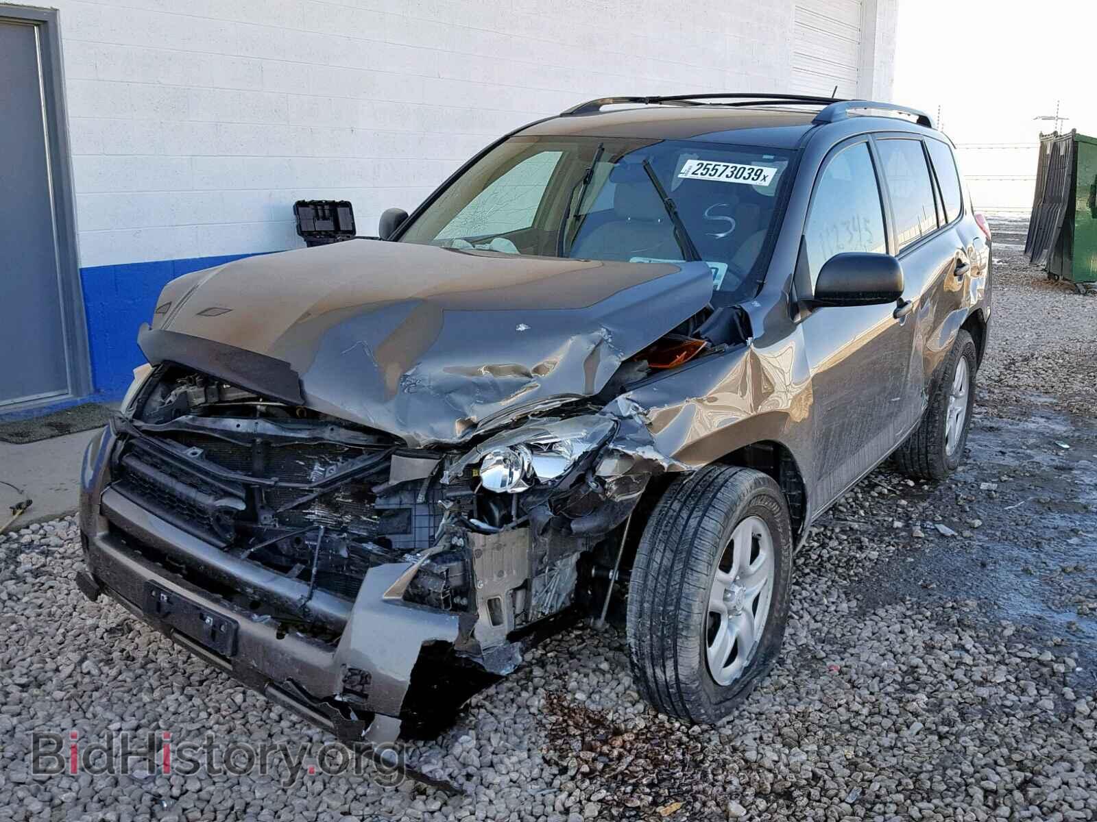 2011 TOYOTA RAV4 - VIN: 2T3BF4DV0BW086039 - Фото 2