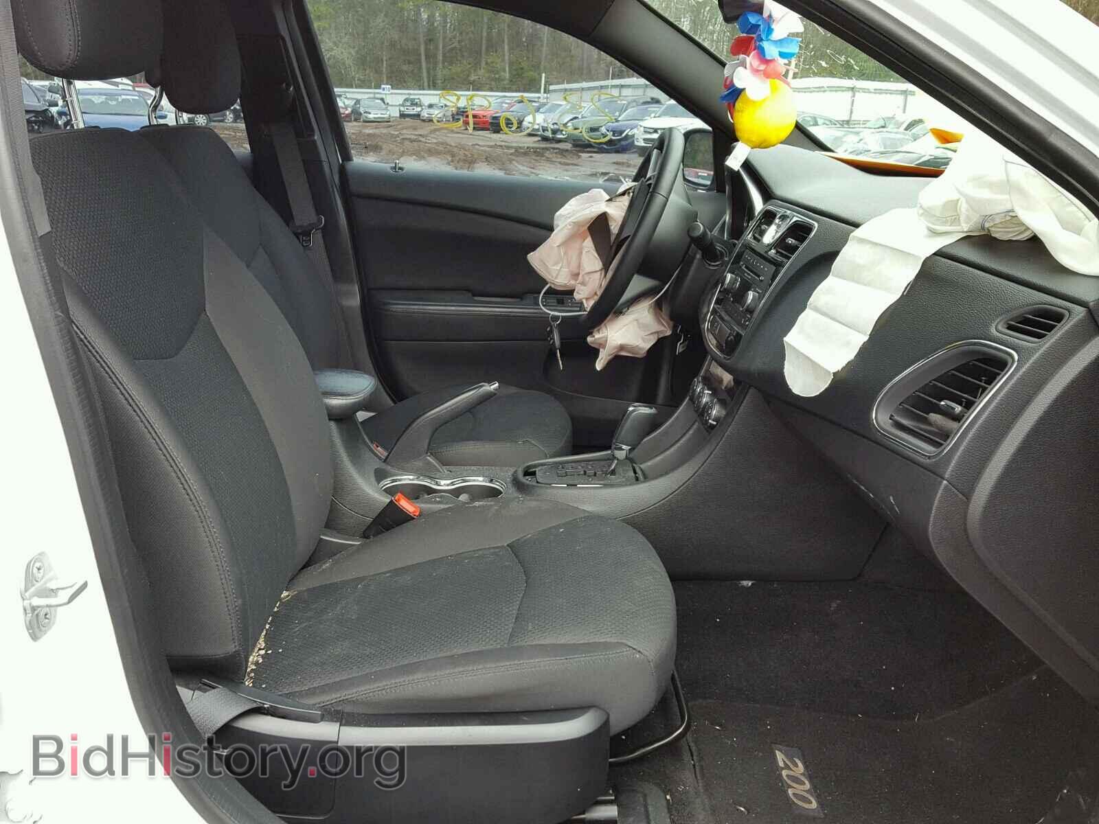 2014 CHRYSLER 200 - VIN: 1C3CCBBG4EN186859 - Фото 5