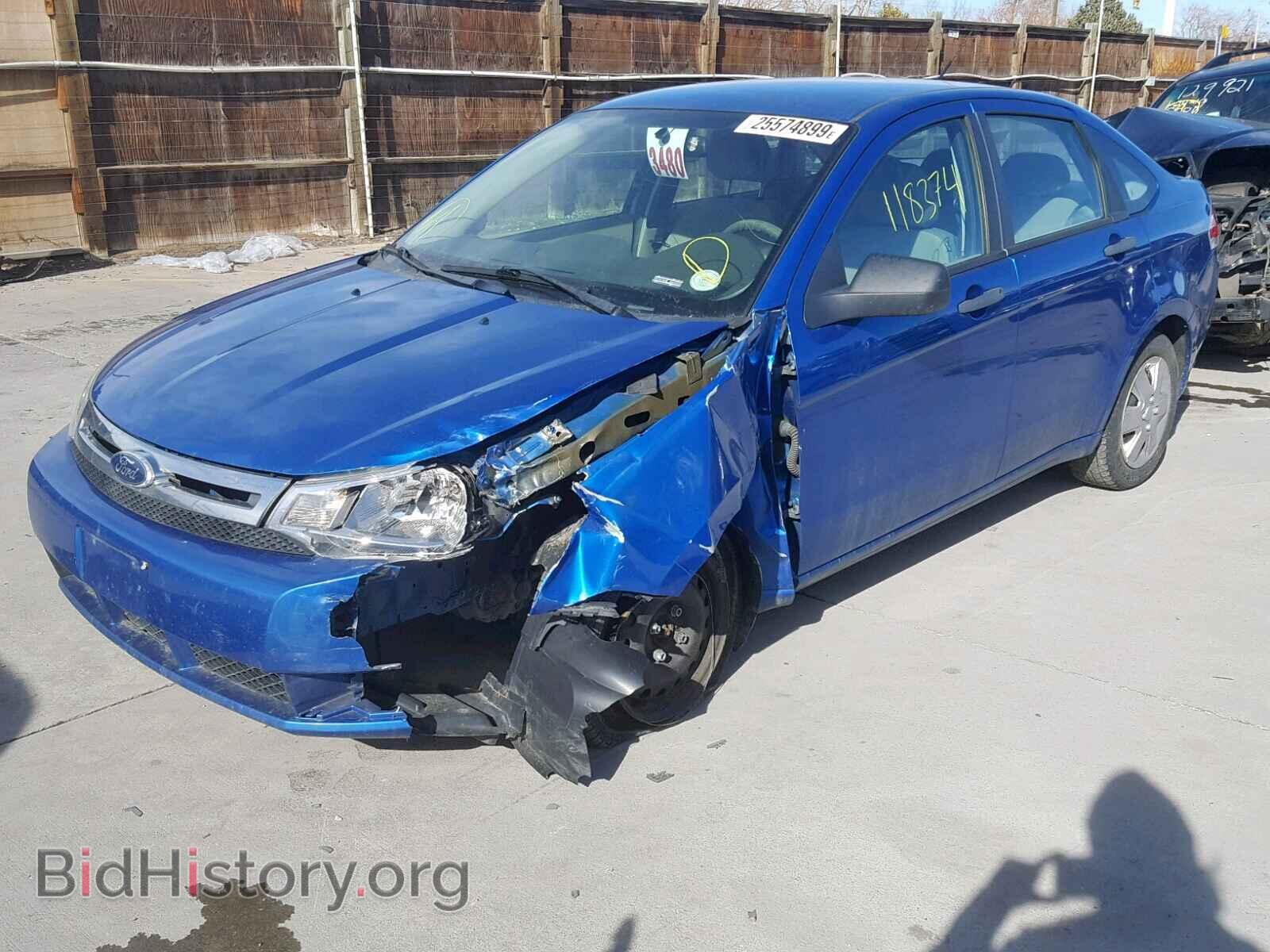 2010 FORD FOCUS - VIN: 1FAHP3EN4AW299419 - Фото 2